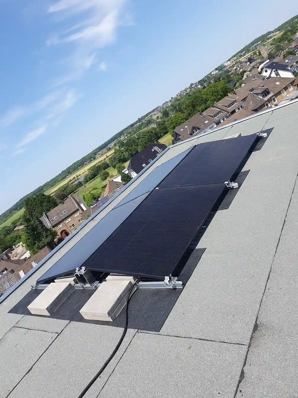 Balkonkraftwerk Flachdach Ost/West in Mausbach